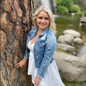 Meet your Posher, Alessa